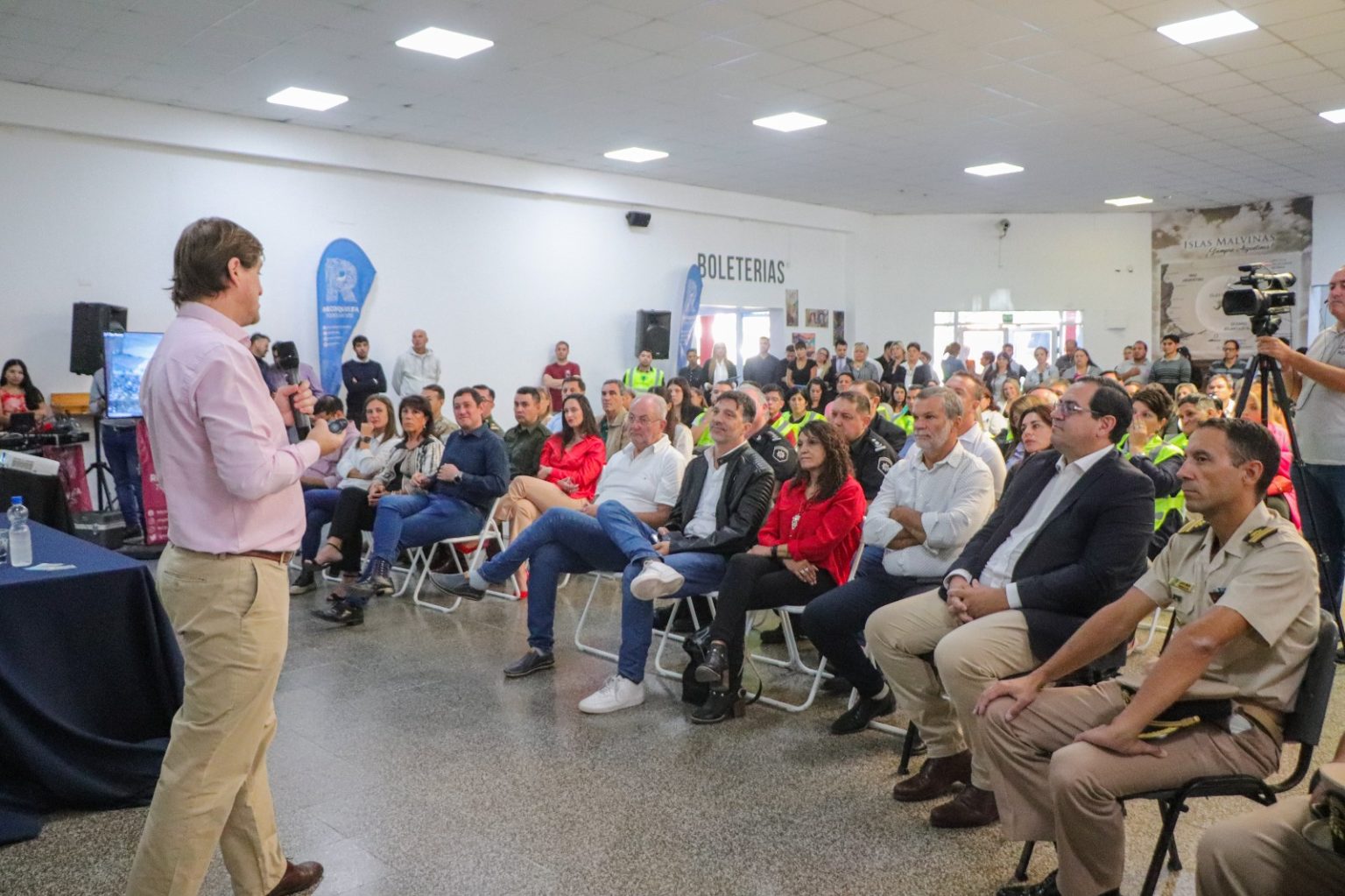 Contin An Las Capacitaciones Barriales Para Ojos En Alerta